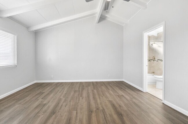 Photo - 9030 Heather Ave