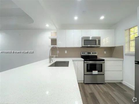 Building Photo - 1245 Pennsylvania Ave Rental