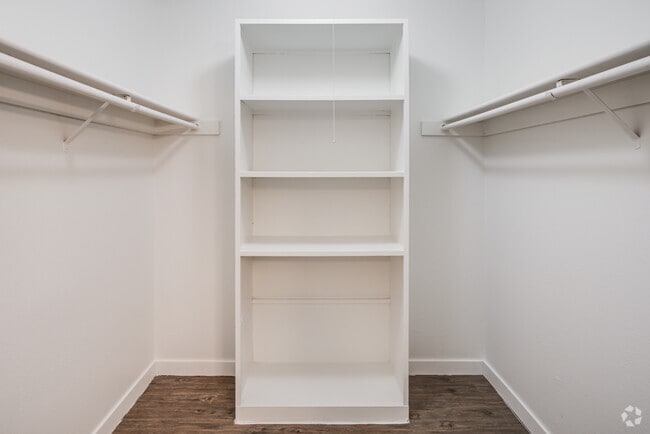 1 BR, 1 BA - 475 SF - Spectra West