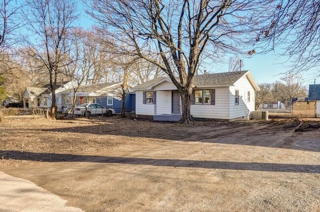Photo - 1816 W Olive St