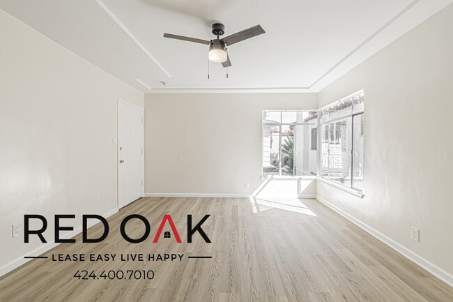 Building Photo - 637 Cloverdale Ave Unit 11