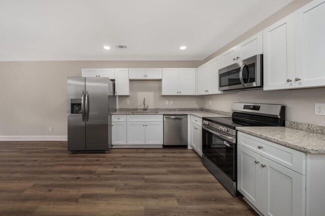 212 Tabor Dr