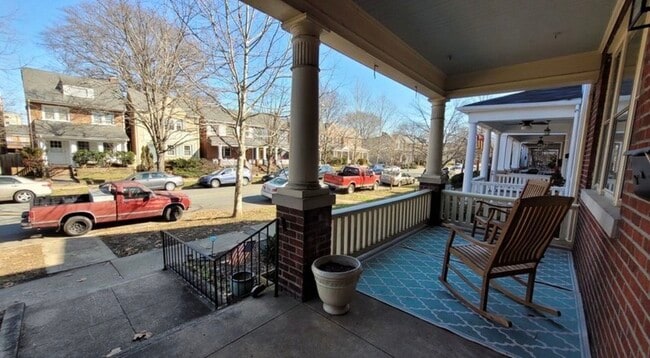 Photo - 3213 W Grace St