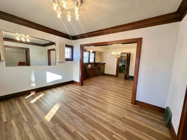 Building Photo - 830-832 W Nash St. (Duplex) Unit 830