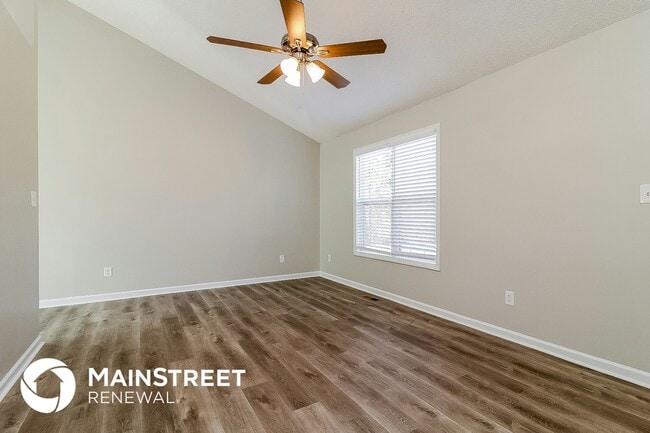 Photo - 195 Percheron Dr