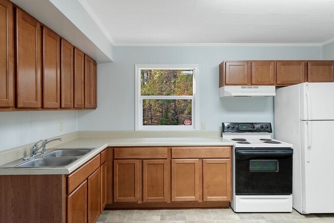 Photo - **Available 06/12/2026** 3Bed/1.5Bath Cozy & Convenient in Durham NC!