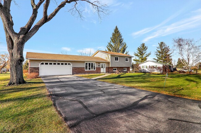 Photo - 3789 Skyhigh Rd