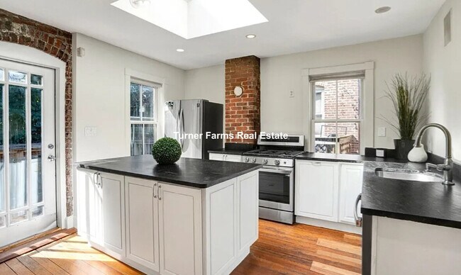 Photo - 151 Highland St Unit 1