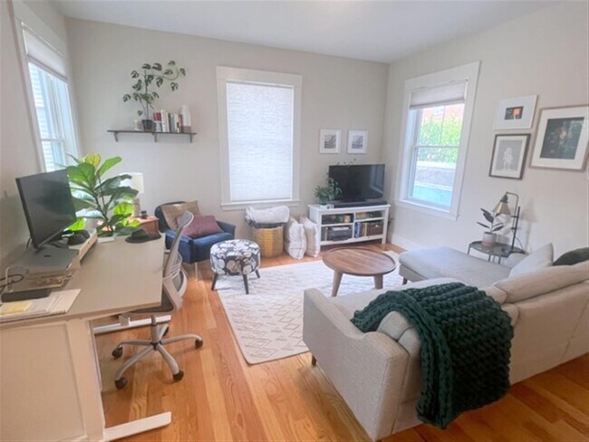 Photo - 10 Linden Ave Unit 1