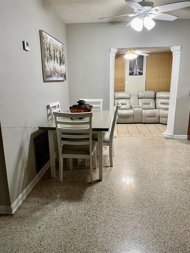 Photo - 266 E 12th St