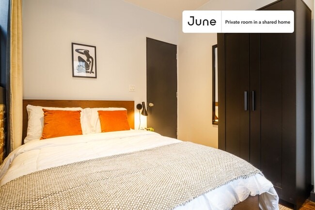 Photo - Room in Shared 4 bed/2 bath home Unidad D