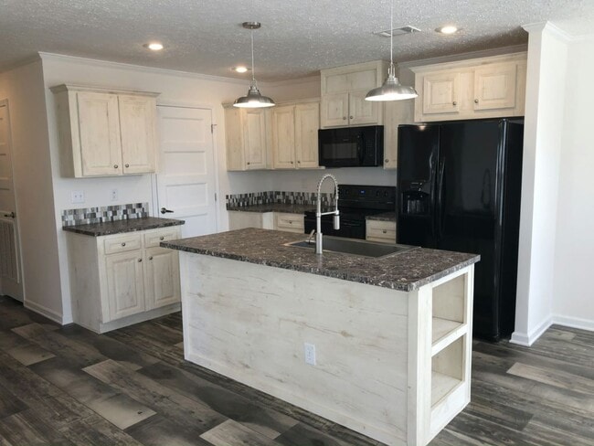 Building Photo - 309 Eland Dr Rental