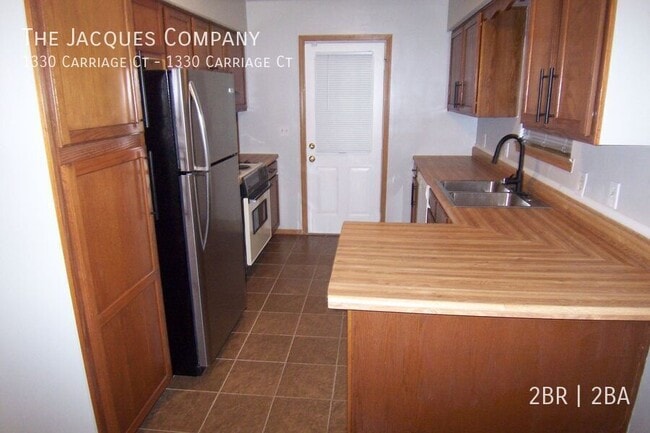 Photo - 1330 Carriage Ct Unidad 1330 Carriage Ct