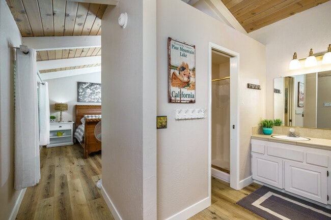 Photo - 19834 Pine Mountain Dr