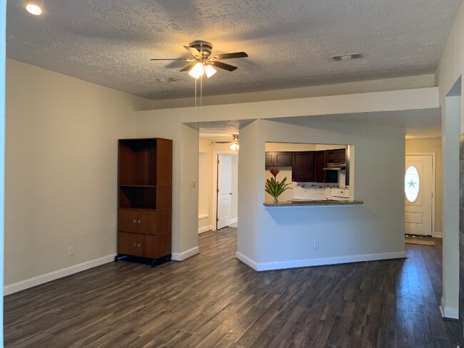 Photo - 13246 Sharpbill Dr