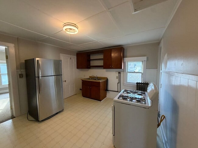 Photo - 35 Pleasant St Unidad 2