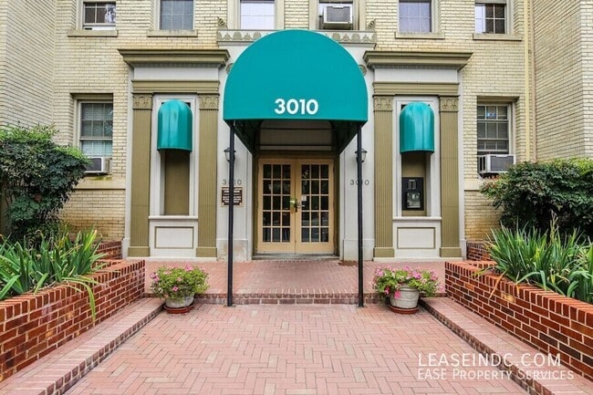 Photo - 3010 Wisconsin Ave NW Unit #405