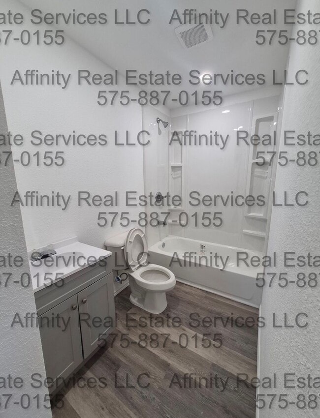 Photo - 613 N.Guadalupe St.