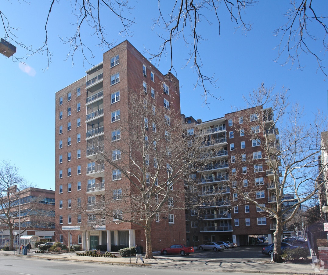 Photo - Bedford Towers Condominium