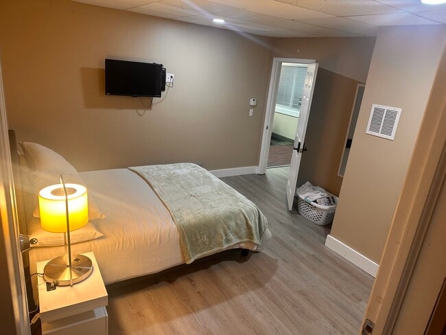 Photo - 311 N 3rd Ave Unit Two bedroom available