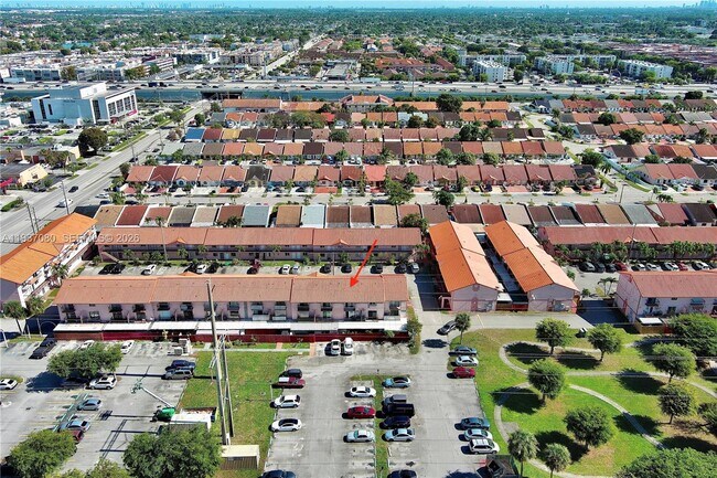 Photo - 2162 W 60th St