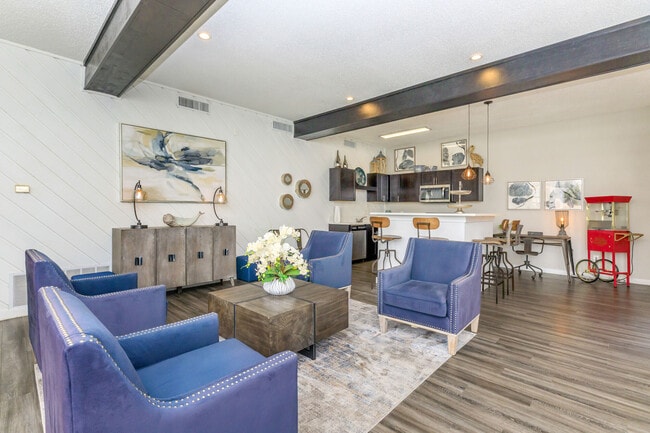 Photo - Shadow Bend Apartments