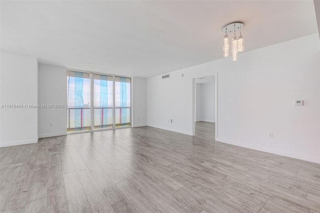 Photo - 50 Biscayne Blvd Unit 3902