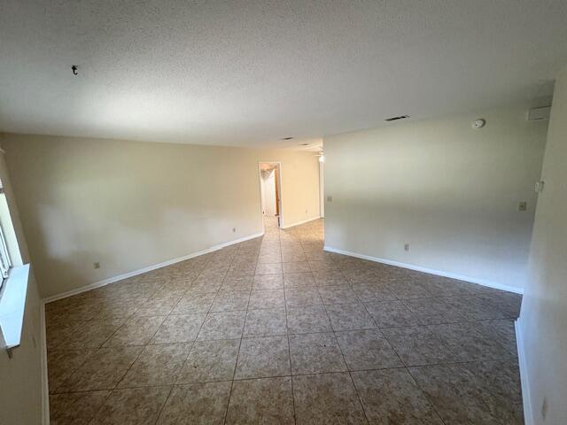 Photo - 104 2nd Ave