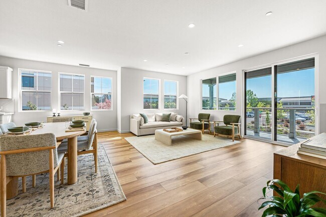 212 Wakeful Wy