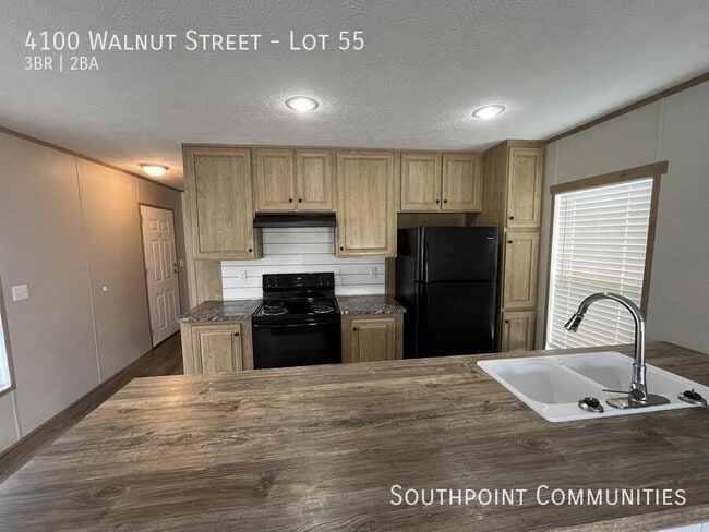 Photo - 4100 Walnut St
