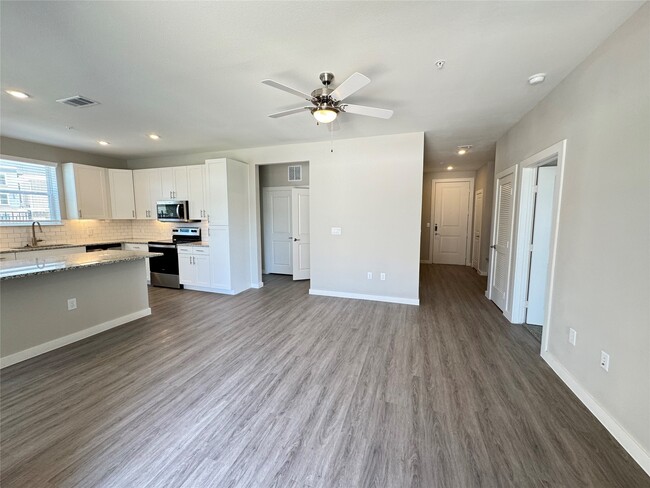 Building Photo - 5131 Williams Way Blvd Unit 9304