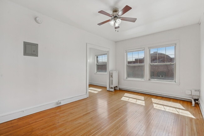 Photo - Summit Hill Apartments