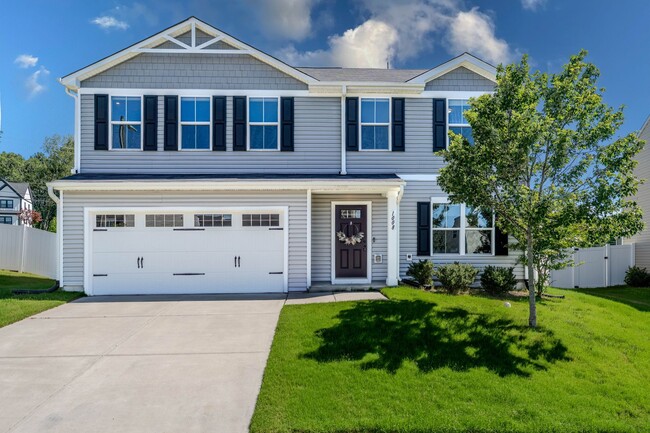 Modern Comfort Meets Prime Durham Living –... - Modern Comfort Meets Prime Durham Living –... House