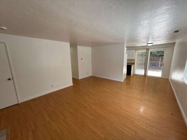 Photo - 5162 Lone Oak Rd SE