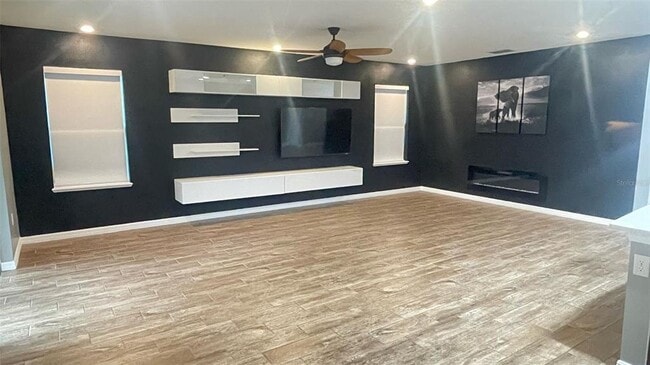 Photo - 433 Sardinia Cir