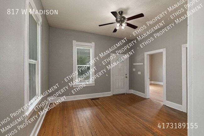 Photo - 817 W Madison-