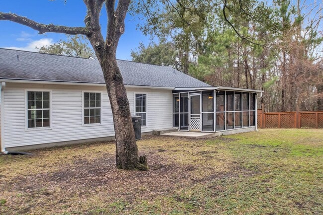 Photo - 2419 Castlereagh Rd
