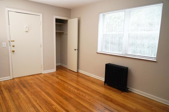 Photo - 3025 Clifton Ave Unit 3025-09