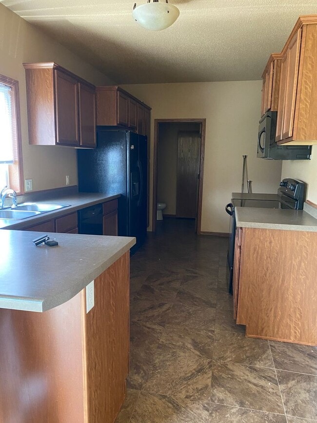 Building Photo - Beautiful, 3 bedroom Townhouse