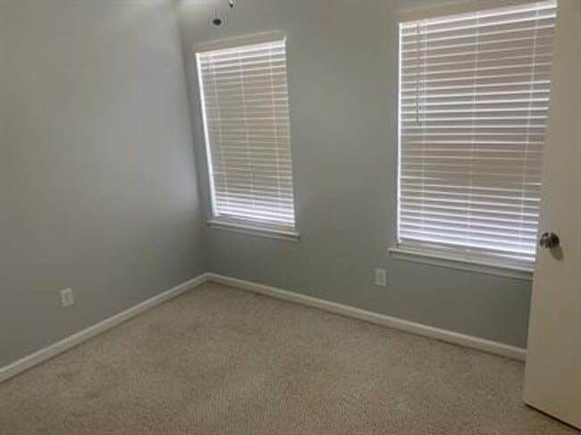 Photo - 208 Cypress Creek Dr