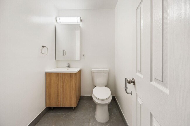 Photo - 186 Wayne St Unit 413D