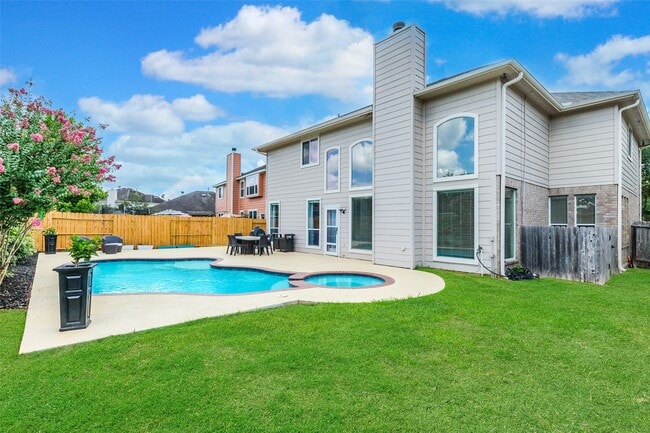 Photo - 10314 Five Oaks Crossing