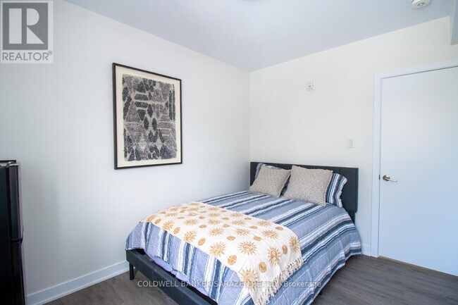 Photo - 994 Bronson Ave Unité 203