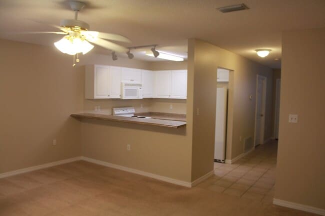Photo - 976 Scenic Oak Ln