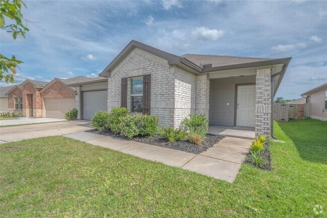 Building Photo - 204 Rockbridge Dr Rental