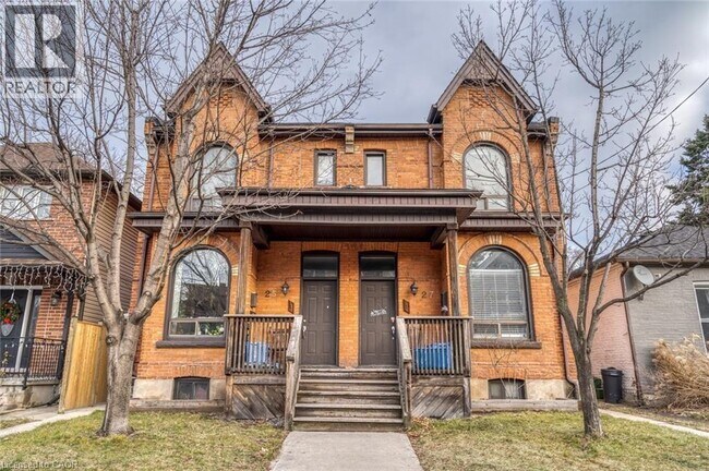 Photo - 27 Grove St