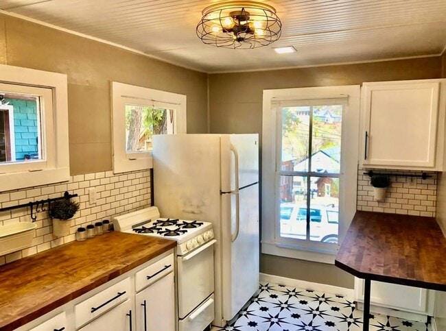 Photo - 953 Osage Ave Unidad 2