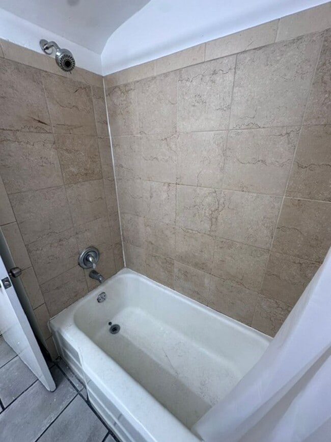 Photo - 6204 S McVicker Ave Unit 1F