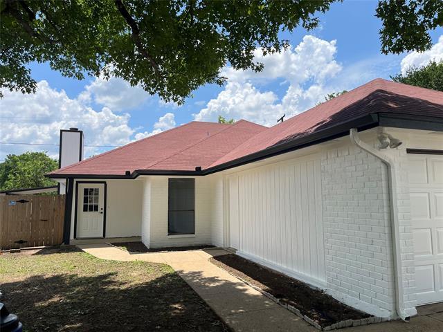 Building Photo - 1045 Mitchell Ln