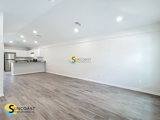 Photo - 6357 Spinnaker Blvd